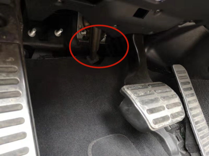 10年奥迪r8车好价不高,十年的r8