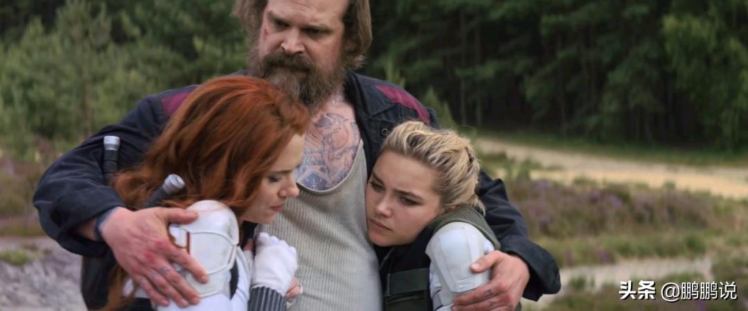 开了两个小时嘴炮的《黑寡妇》，除了寡姐依旧性感，其他一无是处