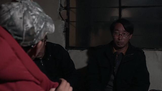 家中的黑脸父亲，村里的笑脸杨哥，这个迷彩大哥原来还会“变脸”