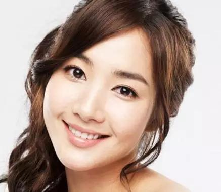 怎样才可以让黑皮肤变白,皮肤很黑要怎么让皮肤变白