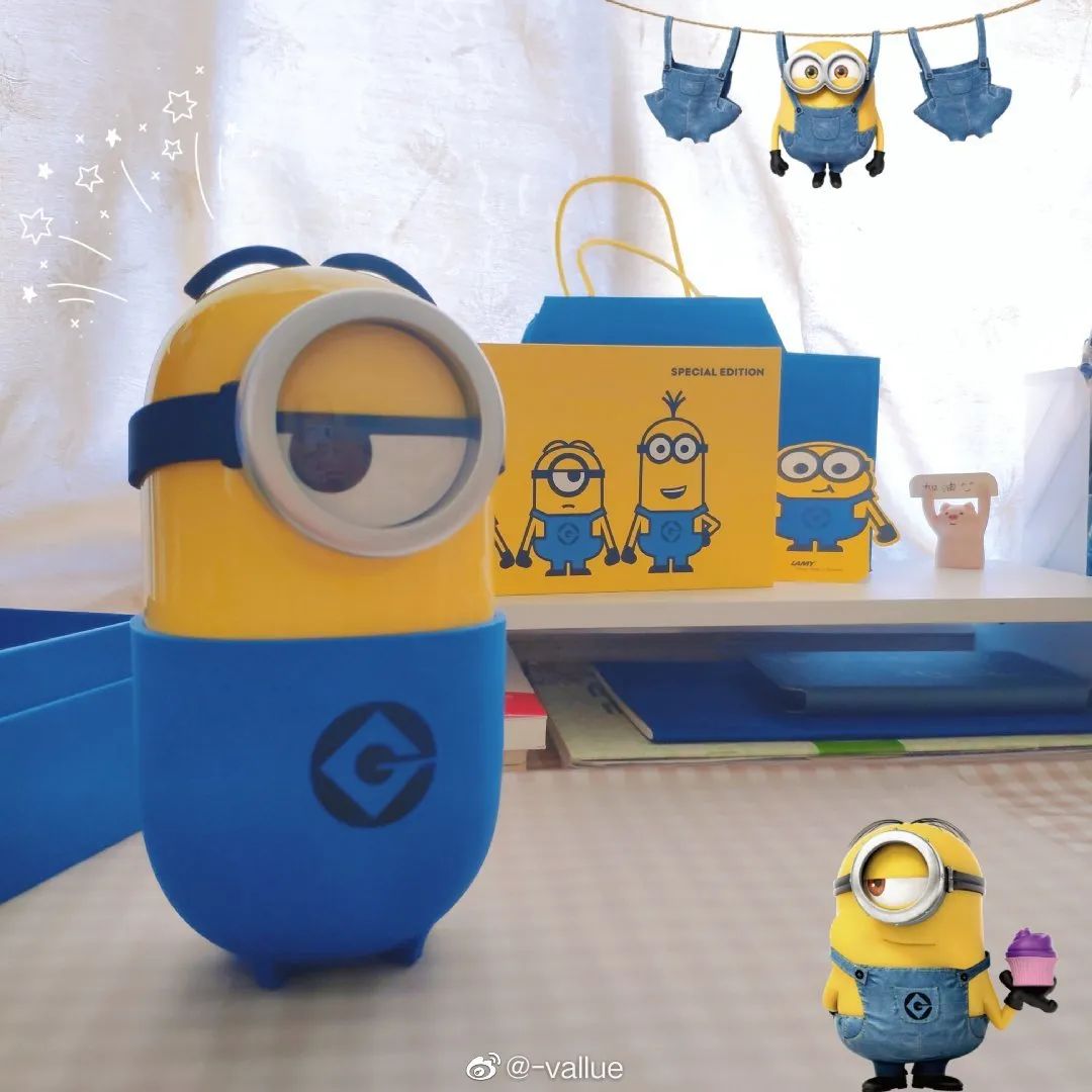 凌美环球影城联名钢笔,环球影城小黄人联名手办