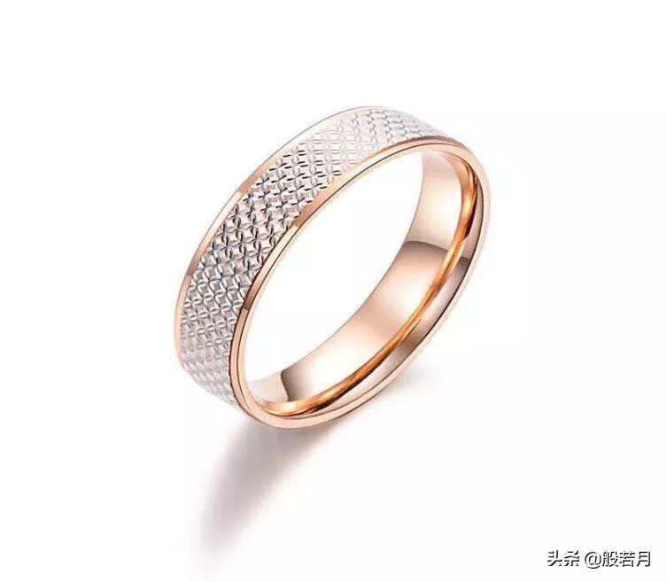 彩金为什么看着比黄金重,为什么彩金戴着戴着变色了