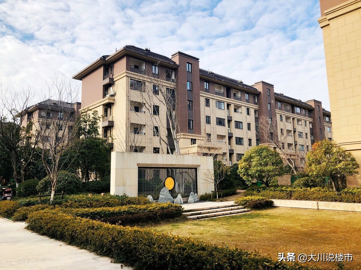 中间户的优点和边户的缺点,房子的边户和中间户哪个更加好点