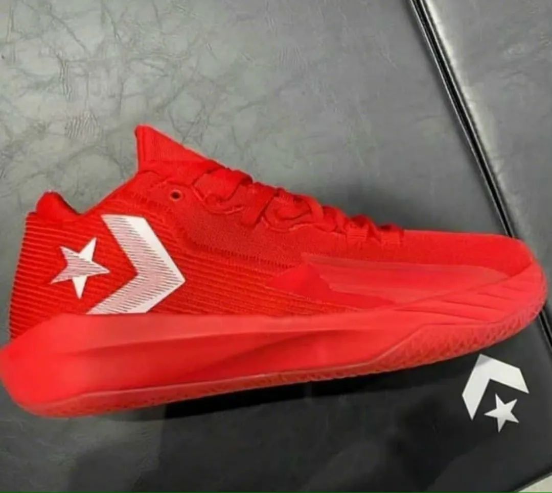 匡威最新篮球鞋曝光！终于启用新配置却是照搬大哥耐克？