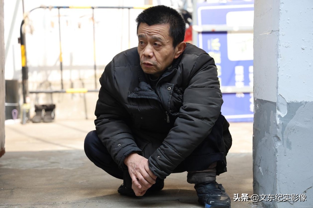 安徽6旬残疾老汉的“完美爱情”，小14岁良妻：他颠覆了我的三观