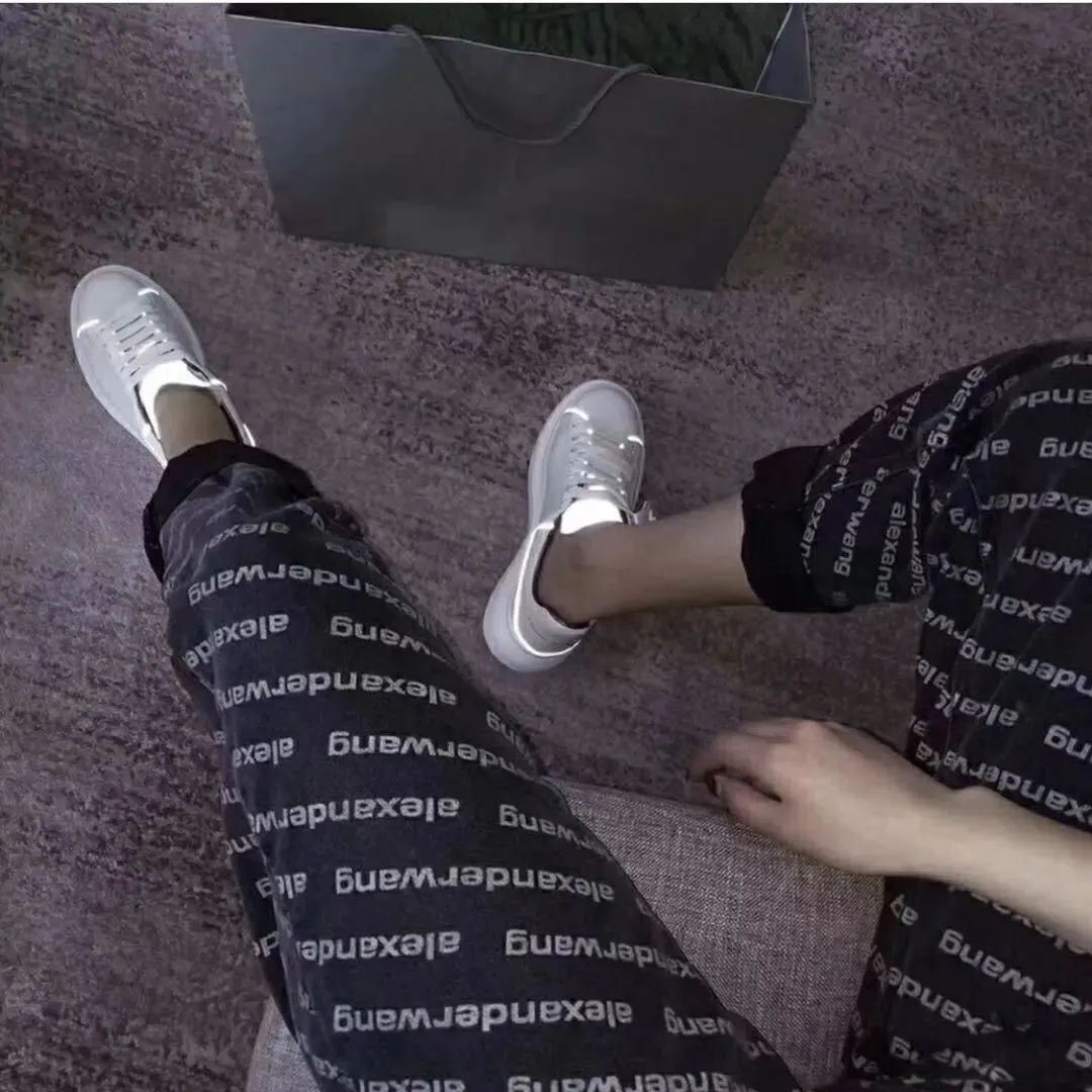 春夏穿的衣服搭配推荐,暖春春装怎么搭配好看