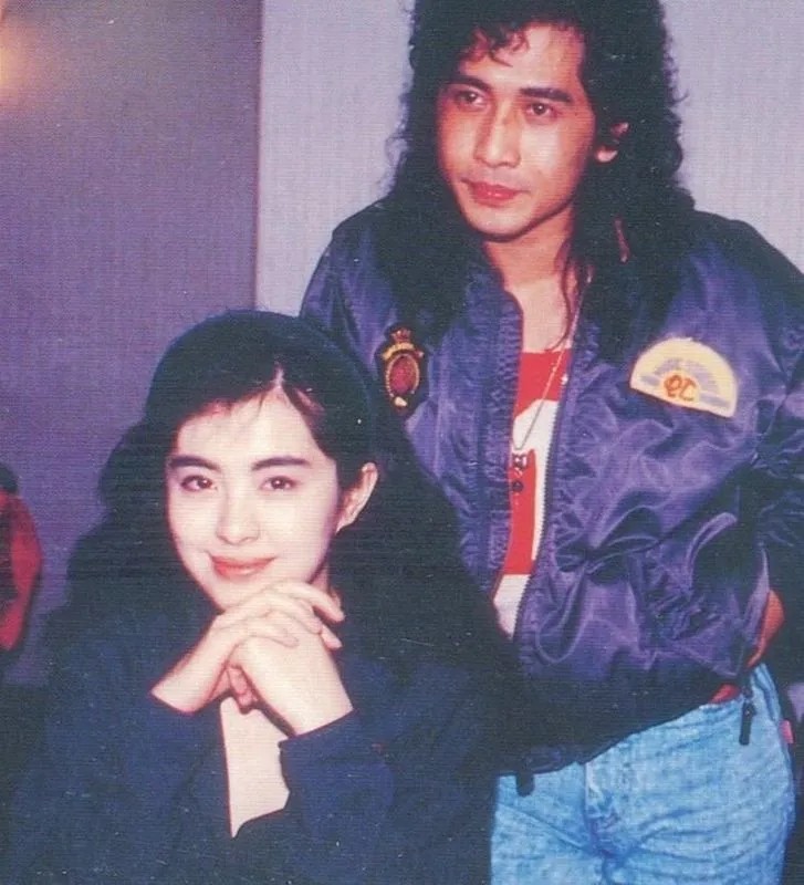 王祖贤岁月从不败美人,港星王祖贤人生如戏