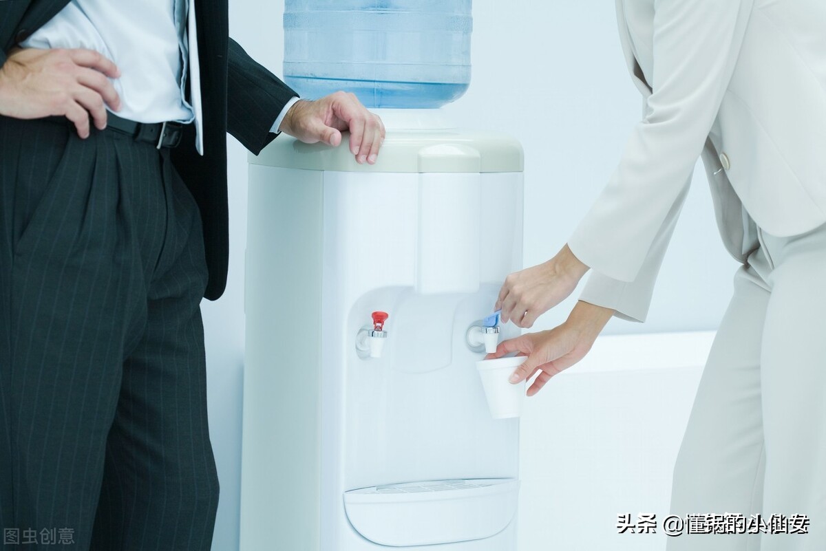 茶吧机和饮水机哪个好一点,家用饮水机好还是茶吧机好