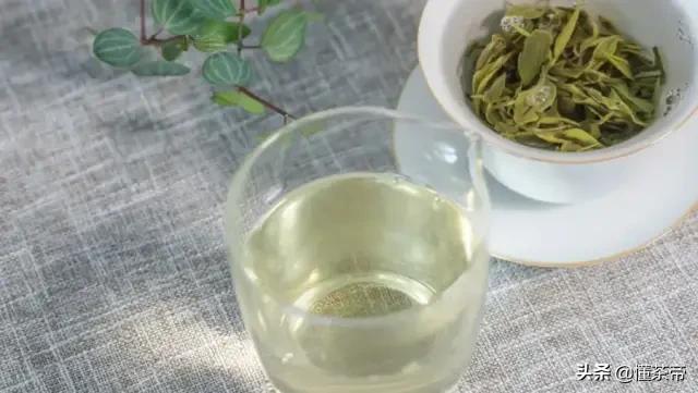 秋天这个季节适合喝什么茶,你知道秋天适合喝什么茶