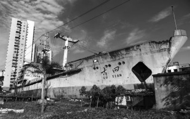 钢材匮乏的年代，中国建造世界上最大的水泥船，终身只航行过一次