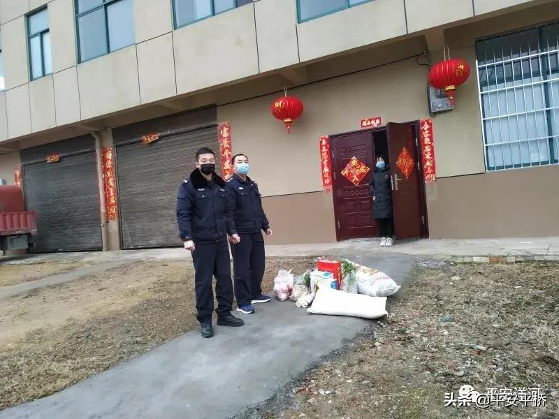 防疫一线的执勤民警,防疫一线警方在行动