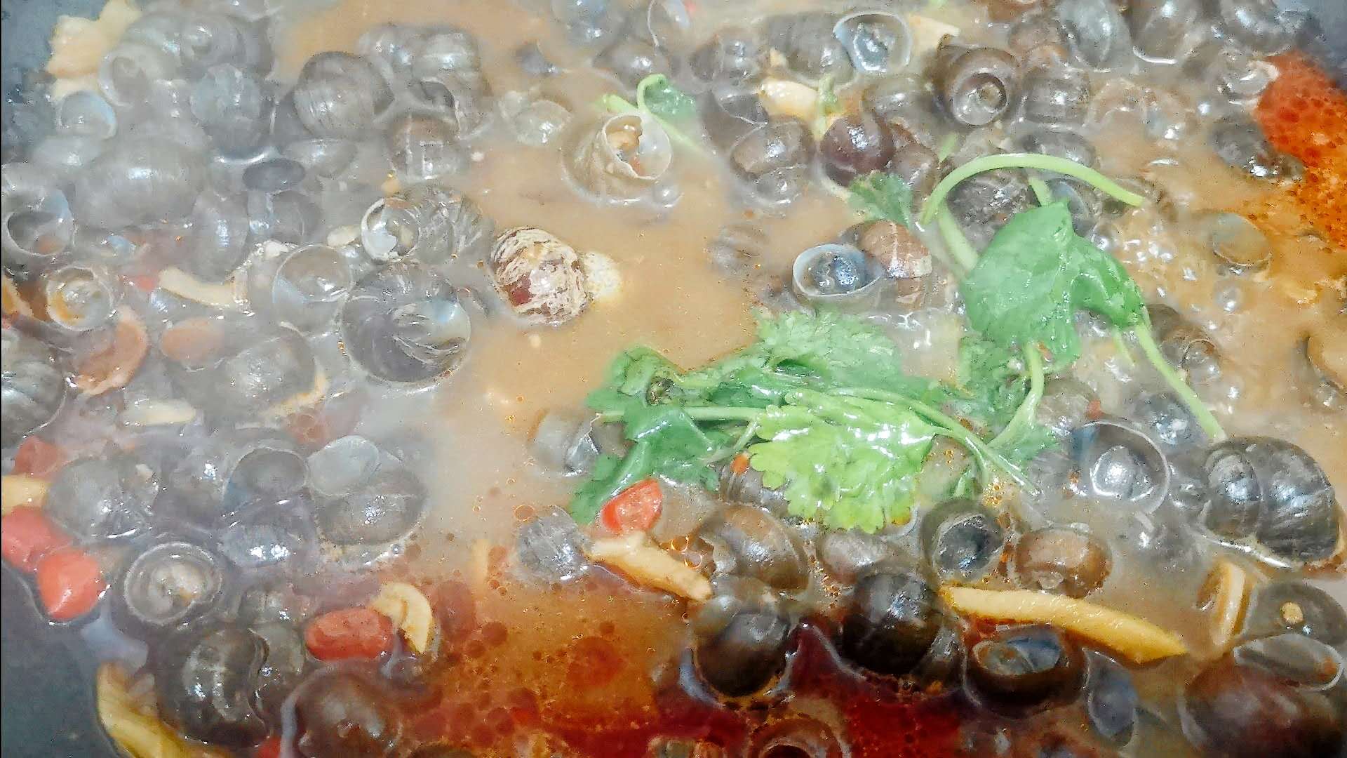 田螺怎么做又正宗又好吃,大厨教你田螺的创新做法