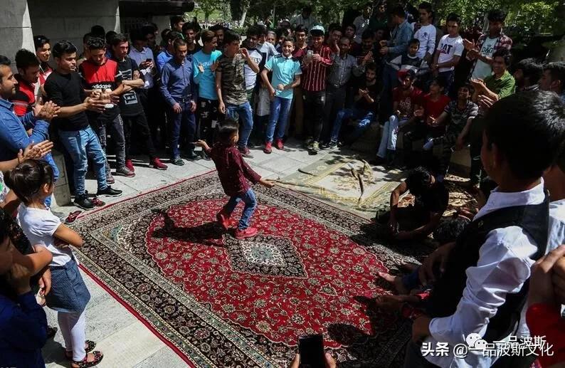 波斯新年定为假日,波斯新年前夕萨达节