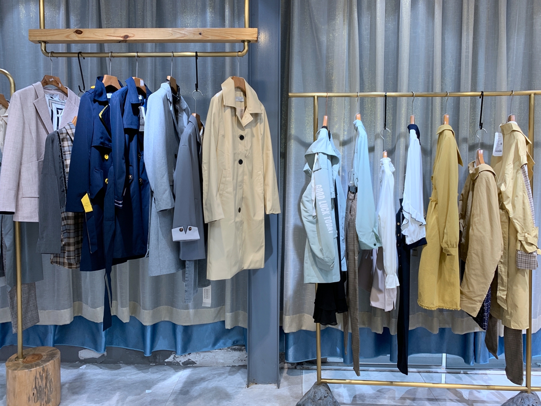 ihimi鍝佺墝鏈嶉グ,鍝佺墝濂宠瀹樻柟姝ｅ搧濂楄娌櫁渚濈編