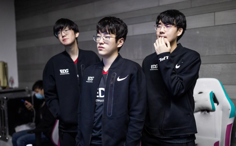 edgfpx牛宝失误,fpx对edg牛宝凯南