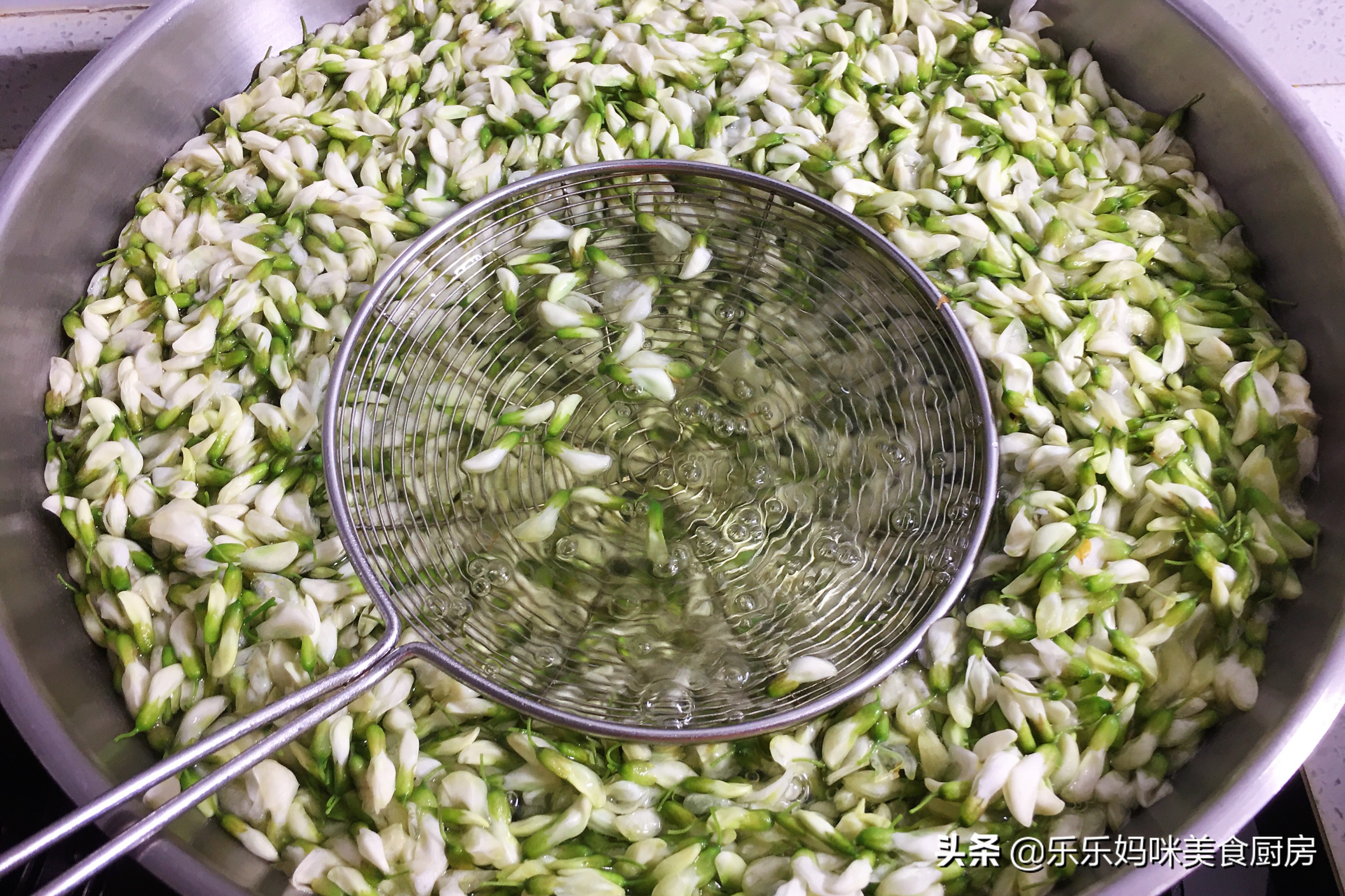 怎么能让槐花一直保持香气,槐花怎样储存保鲜的时间较长