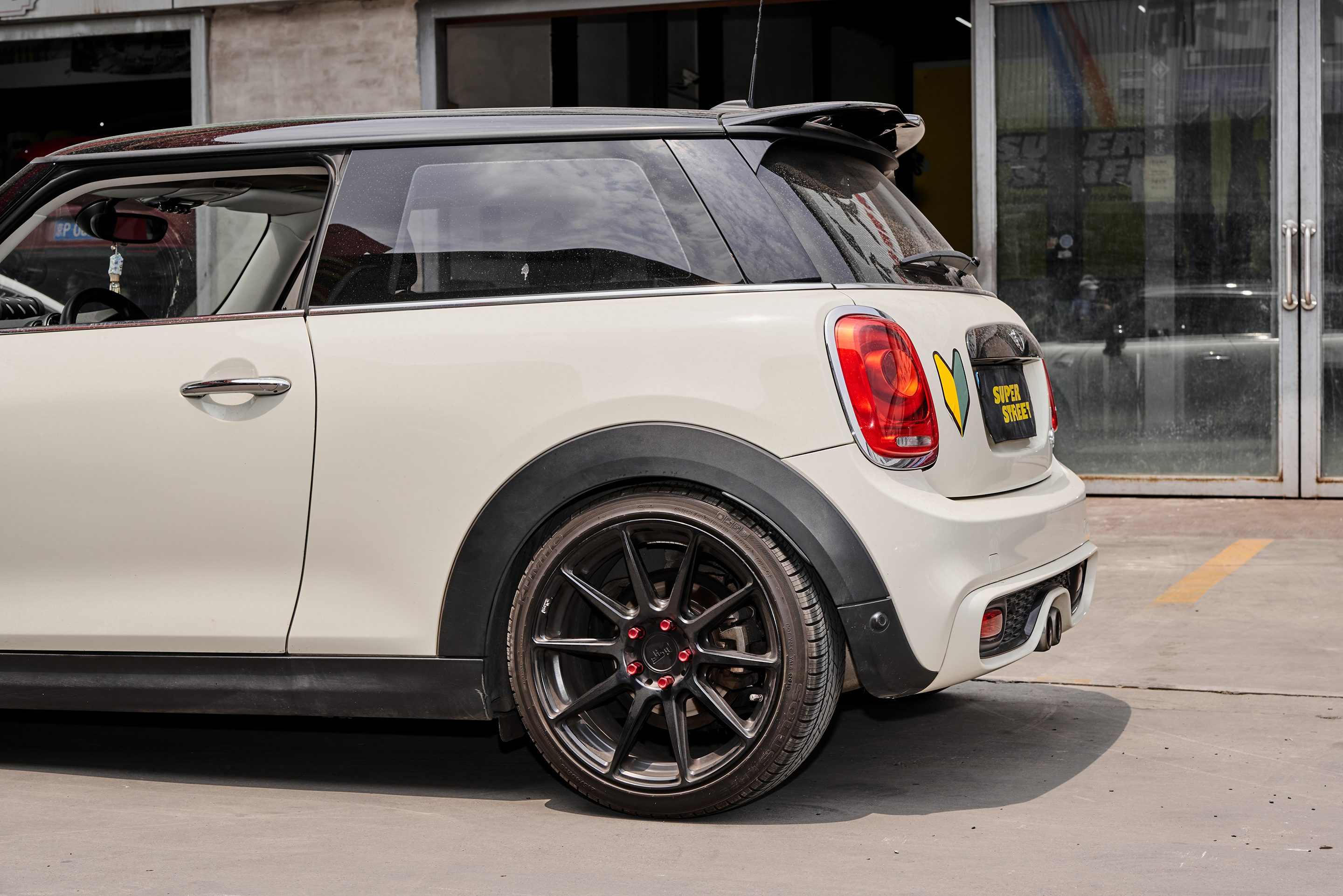 minicooperf56改装避震,享受驾驶乐趣