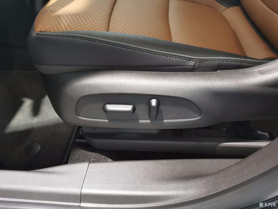 柯珞克昂科威gx,柯珞克和昂科拉plus哪个好