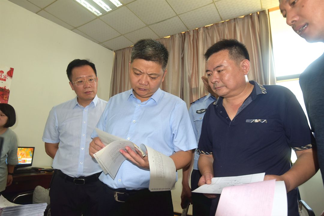 公安局主要领导督导检查交通,副区长调研督导道路交通安全工作