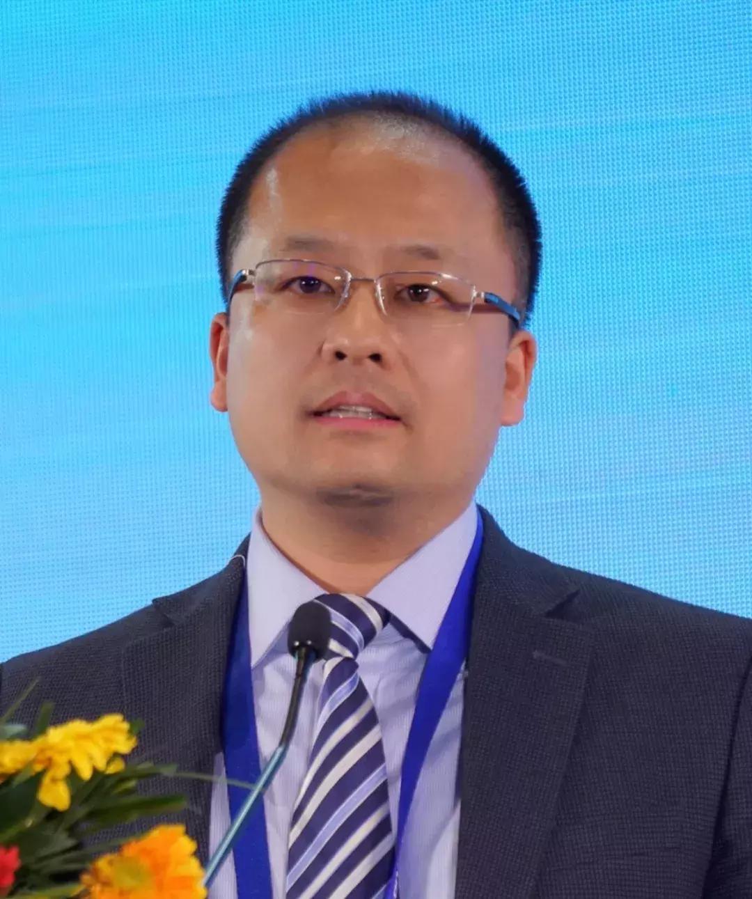 眼镜一戴摘不掉,眼镜一戴一摘为什么会涨度数