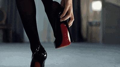 「*袜丝**」吸引着男人的秘密，你懂它的独有魅力吗？