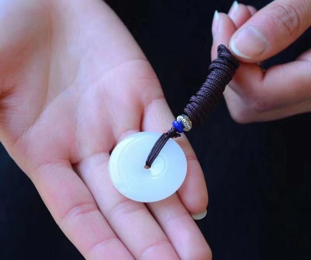 羊脂白玉的鉴别方法,羊脂白玉原石怎么鉴别