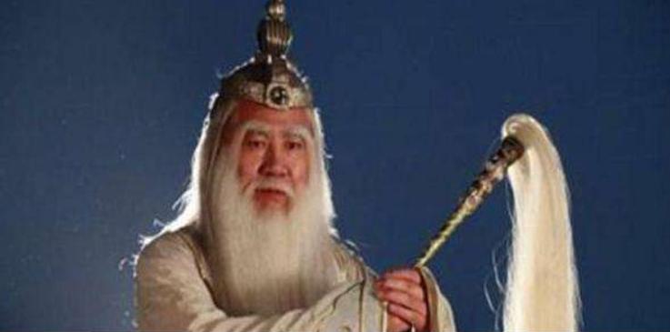 太监拿着拂尘是什么意思,太监手里的拂尘是什么意思