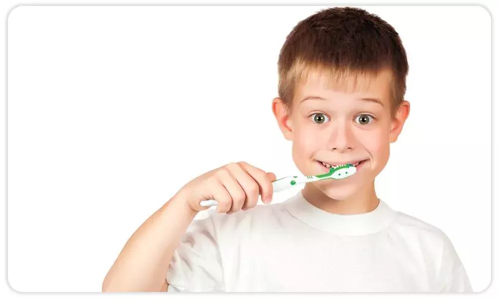 网红爆款牙刷不掉毛,儿童万毛牙刷和软毛牙刷哪款更好