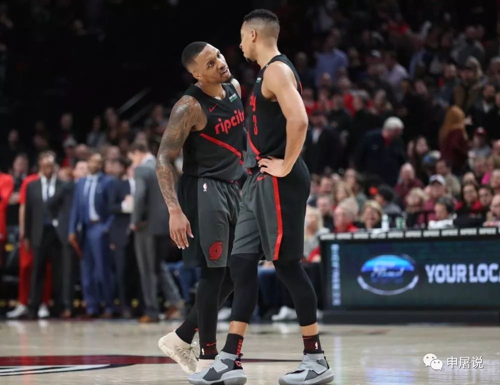 利拉德天价续约开拓者,cj祝贺利拉德成为队史得分王
