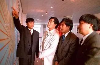 那些靠摆地摊起家的亿万富豪,摆摊起家的富豪们