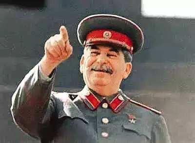 1952年彭德怀应邀到莫斯科，斯大林第一次见他竟久久说不出话