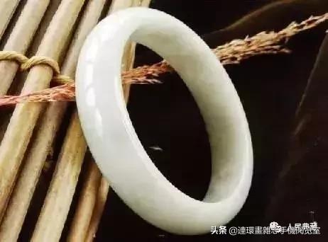 翡翠的品种等级与价格,翡翠绿色品种图片大全