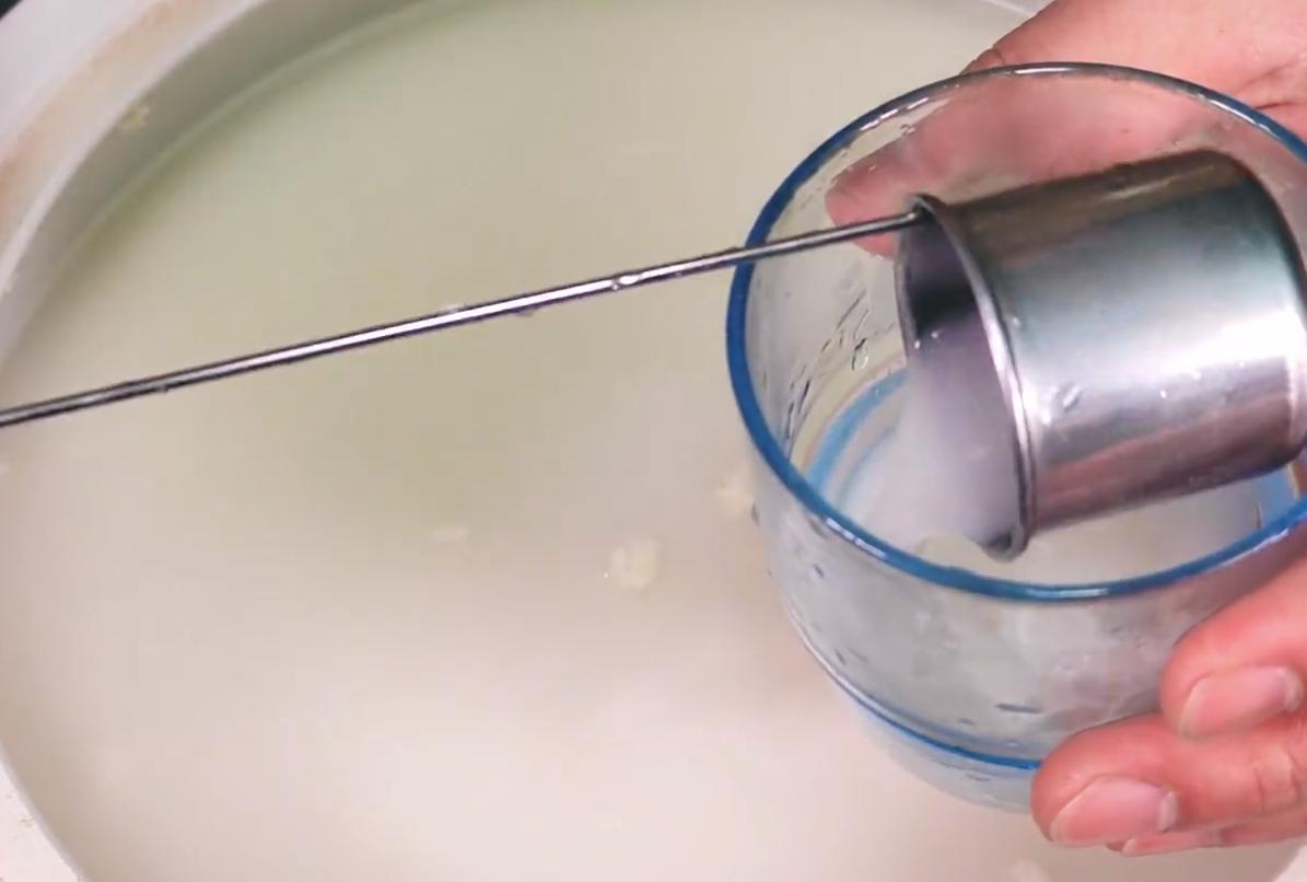 自酿糯米酒的做法视频,糯米酒正宗的酿制方法详细教程