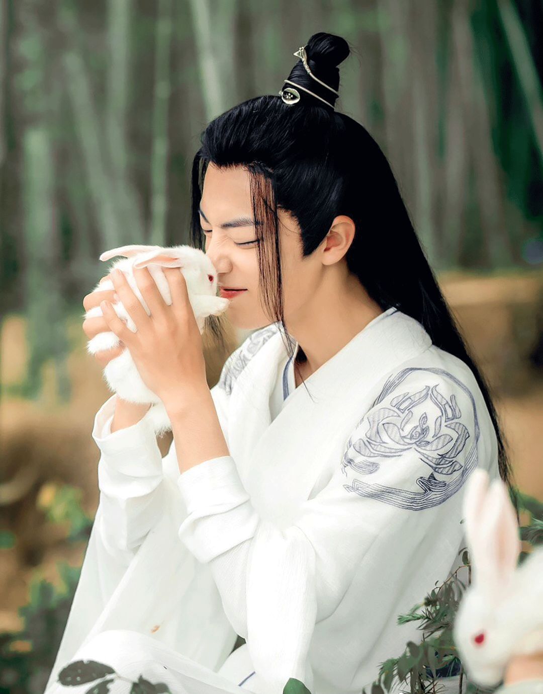 肖战绝世侧颜,肖战绝美回眸