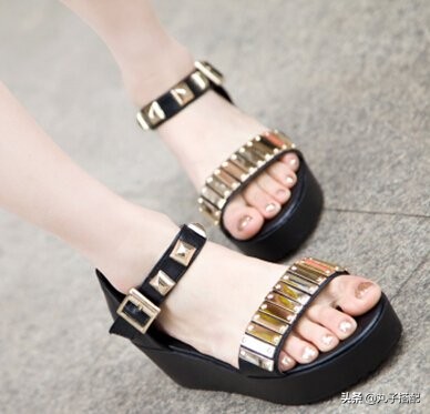 国外火爆女鞋凉鞋简单款,欧美凉鞋女鞋