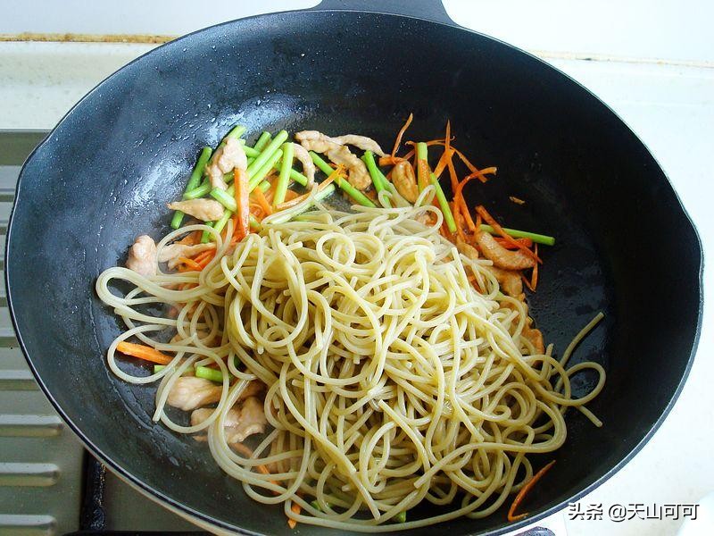 锋味意大利面翻炒不粘锅,意大利面煮到什么程度在炒好吃