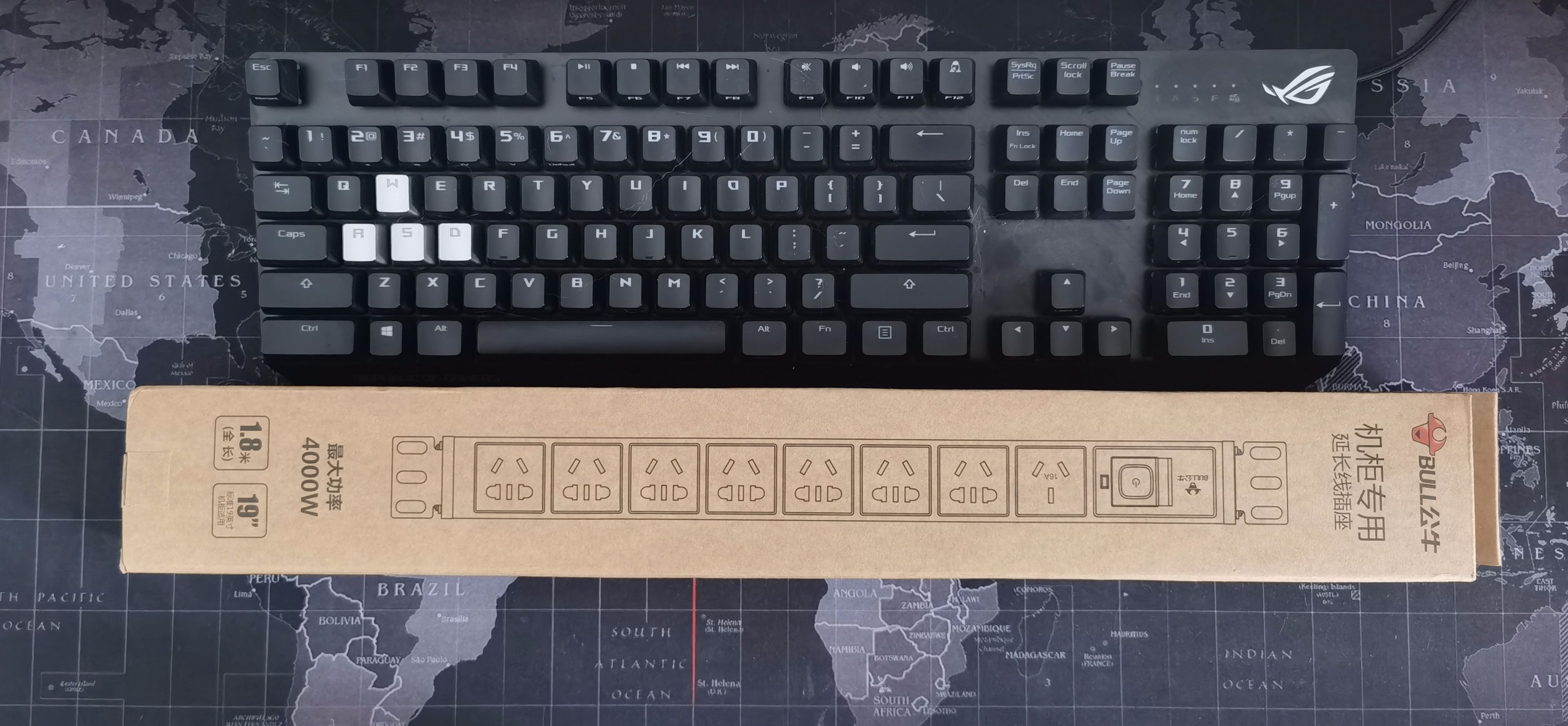 没有灯光的设计是没有灵魂的,没有灯光的柜子是没有灵魂的