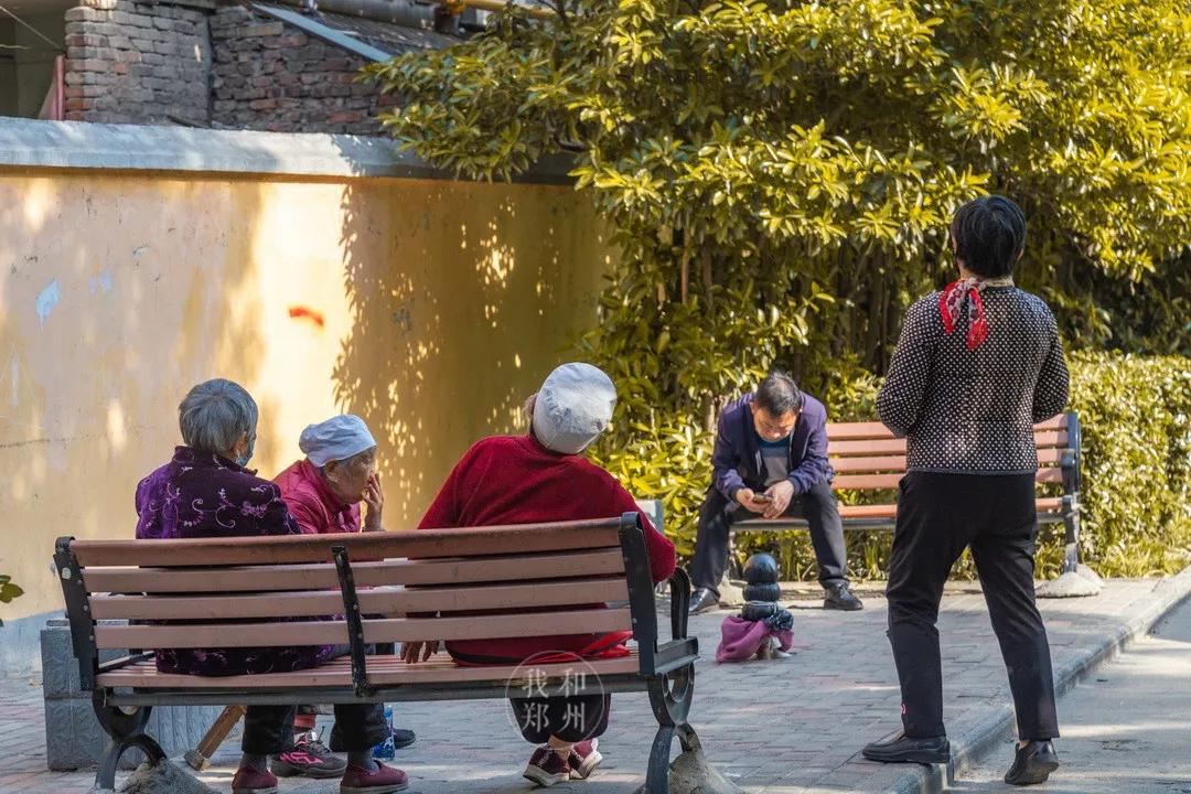 重回郑州五中，那些陪伴我整个学生时代的店还在