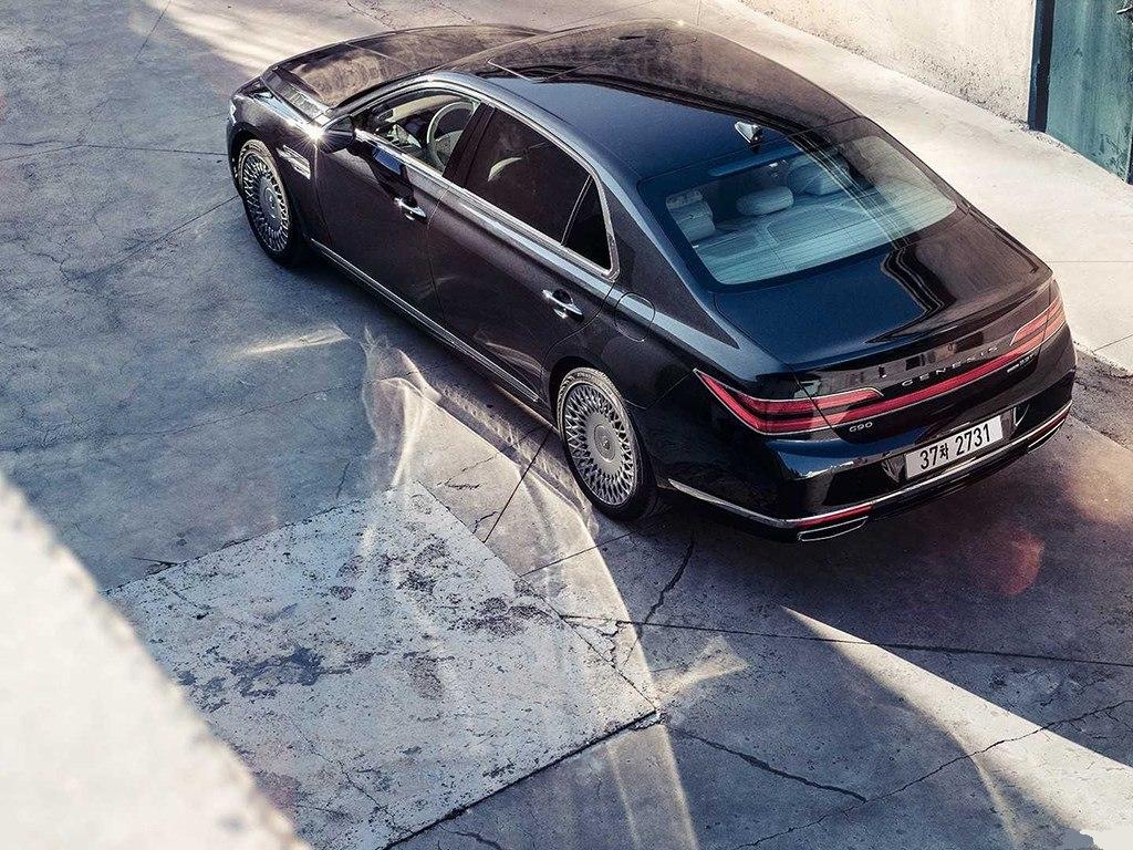 韩系D级车,比雅科仕还高级,搭载5.0LV8,5.2米多,能叫板S级吗