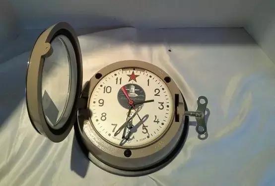 手表的设计能有多野?这个俄国犹太人给瑞士上了一课