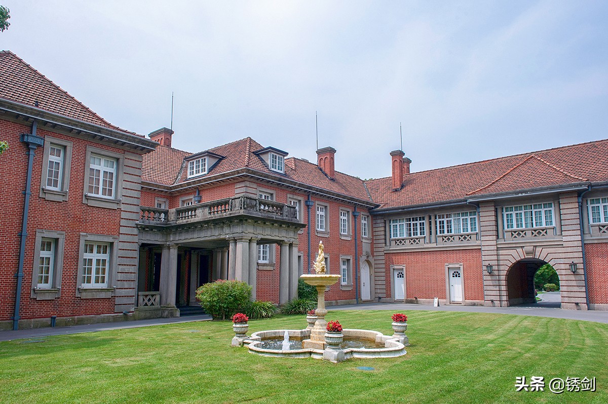 隐匿在上海闹市的豪宅,隐匿在市中心里的中式庭院