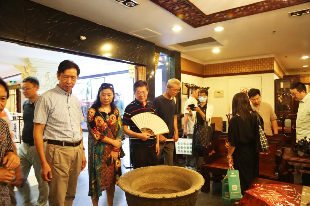 让艺术走进生活让陶艺丰富生活,让艺术品走进生活