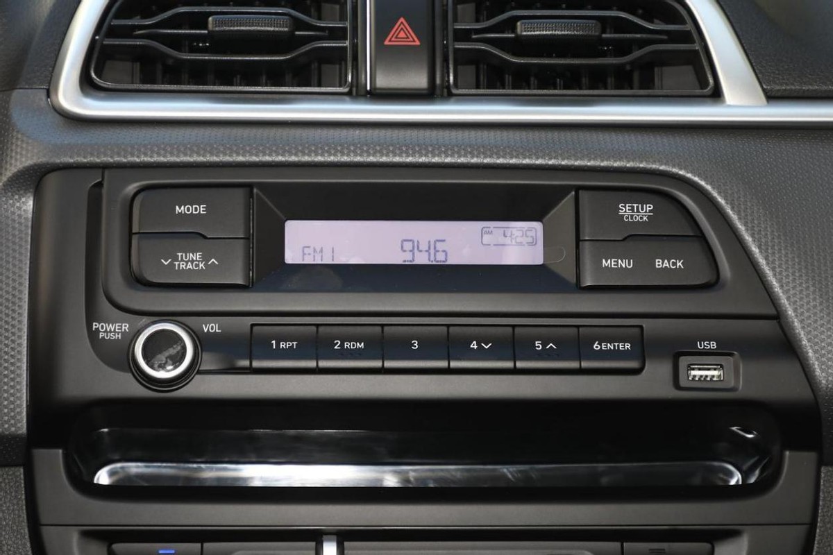 不到五万左右的轿车推荐,不到5万三厢车