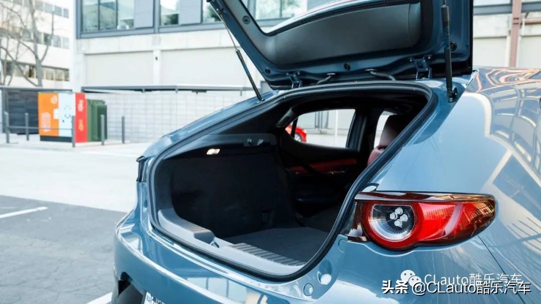 马自达3进口2.0两厢值得买吗,二手马自达3昂克赛拉两厢2.0