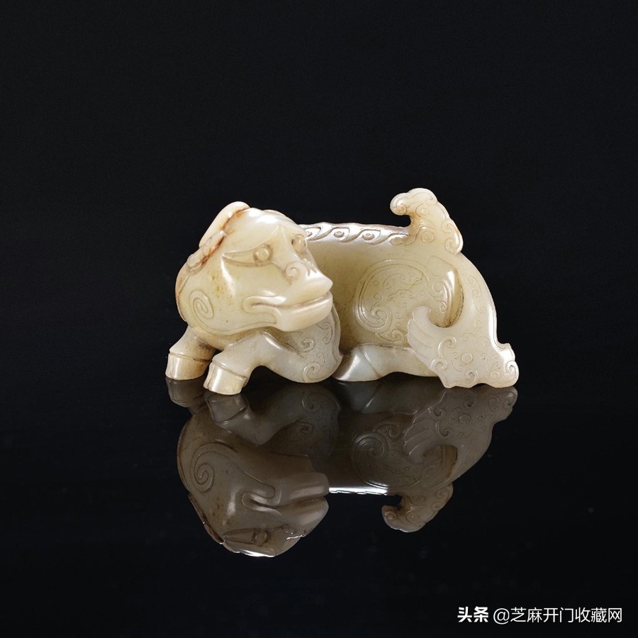 鸡血玉和翡翠哪个对身体更有好处,玉和翡翠对人体的好处和坏处图片