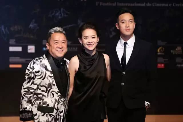 曾志伟妻子去世，引出一段港片江湖父子隐秘往事