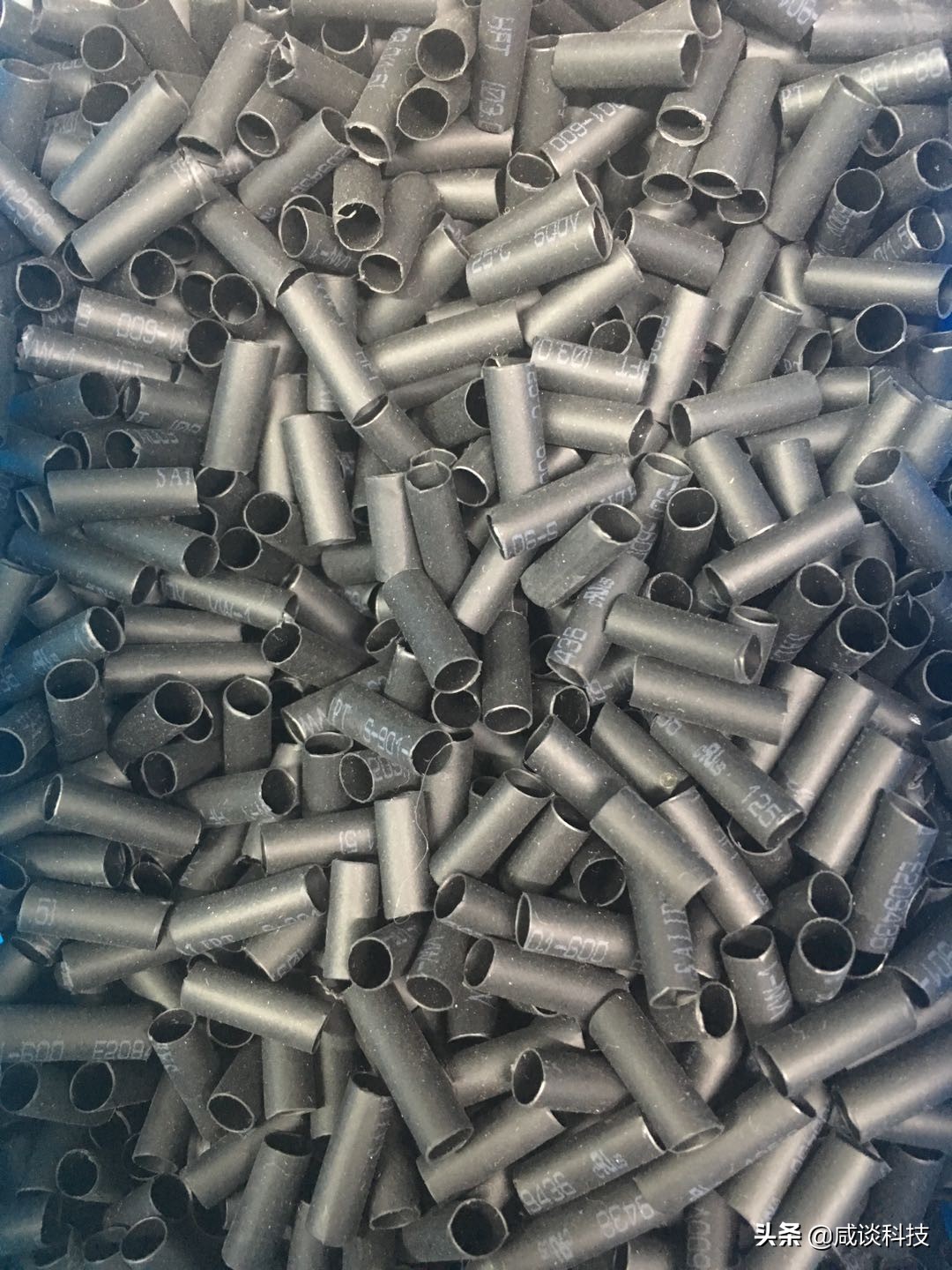 数据线最好的修复方法,数据线头破了怎么修复