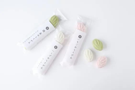 包装不好看但很好吃的面包,包装很好的面包