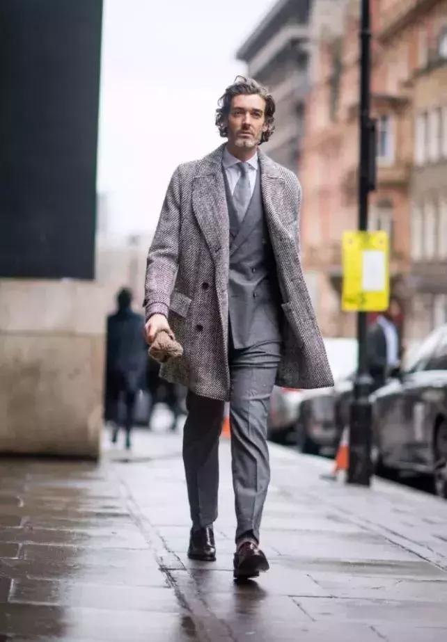 乐福鞋男士搭配牛仔裤可以吗,男士乐福鞋穿搭教学