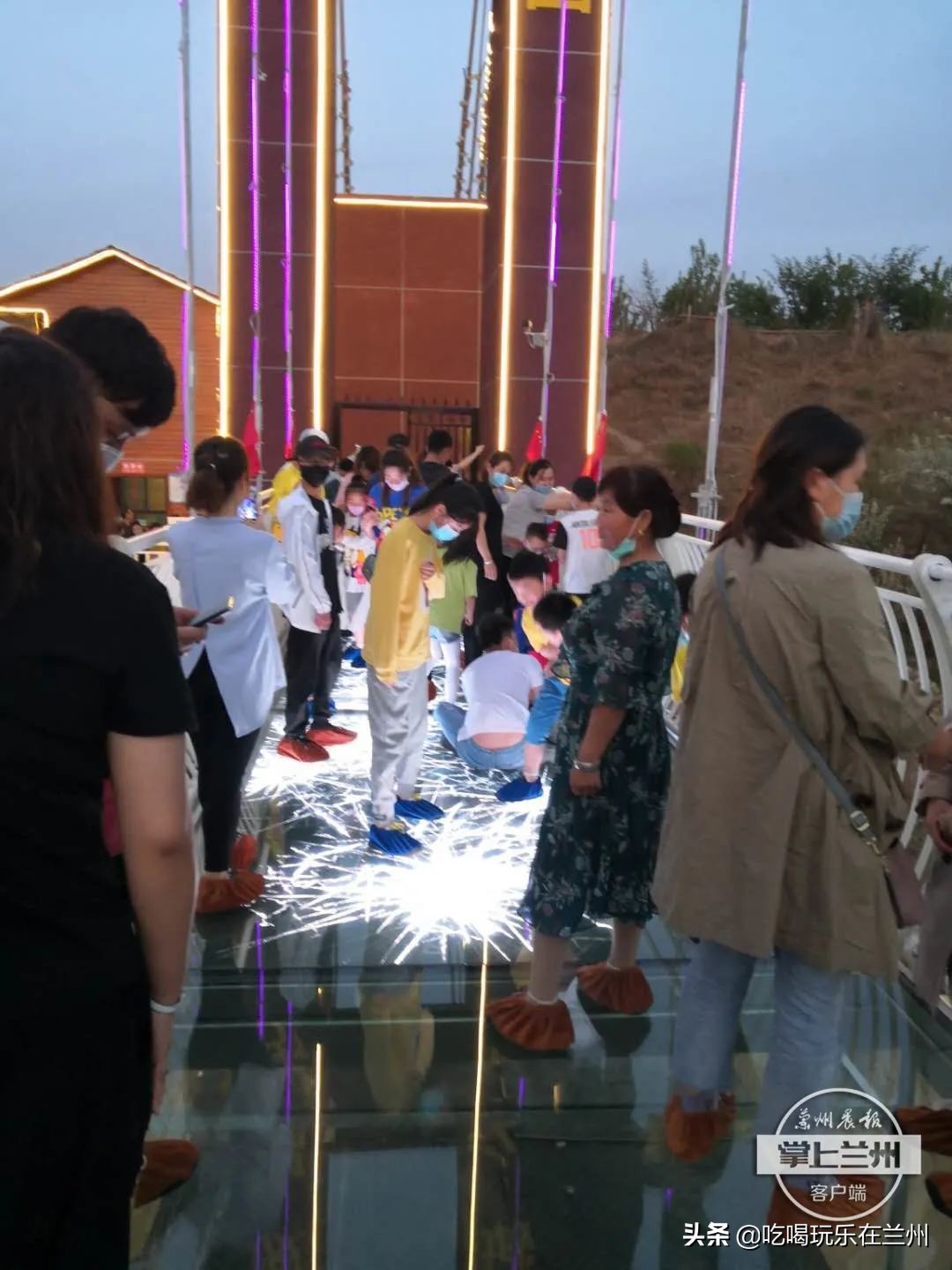 西固金城公园二期玻璃栈道,西固金城公园9d玻璃桥